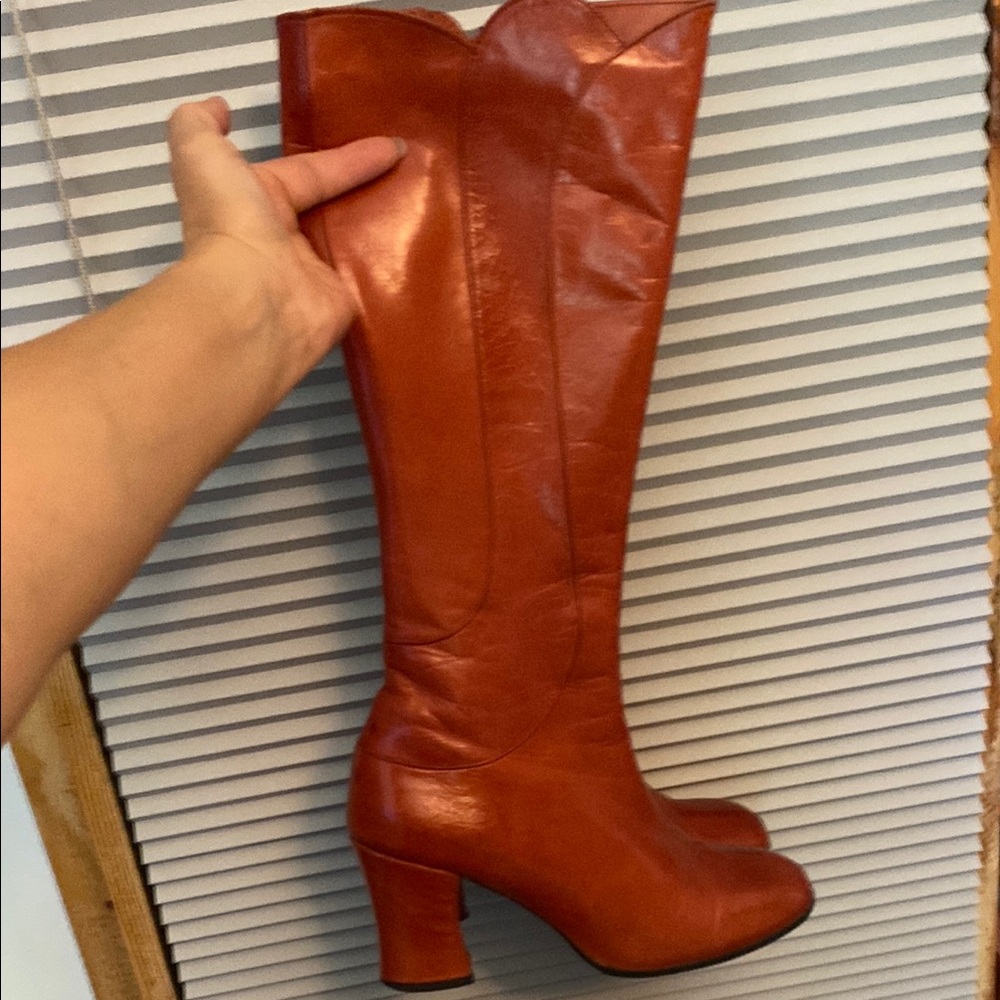 Vintage Brown Knee-High Heeled Boots